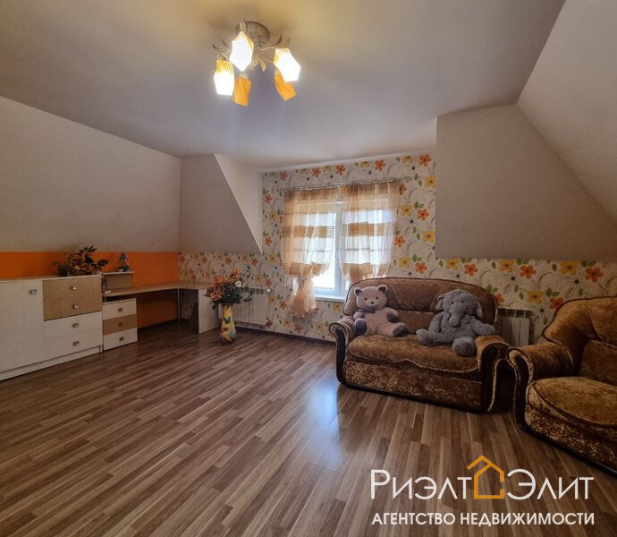 Современный дом в черте города