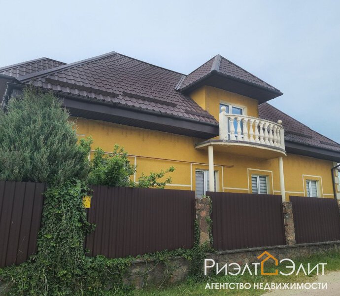 Современный дом в черте города