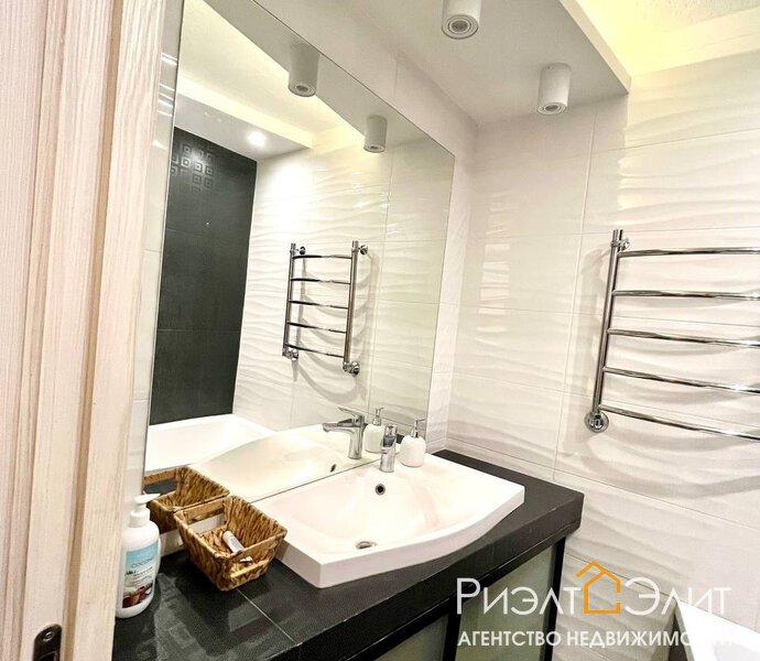 3-х комнатная квартира с дизайнерским ремонтом