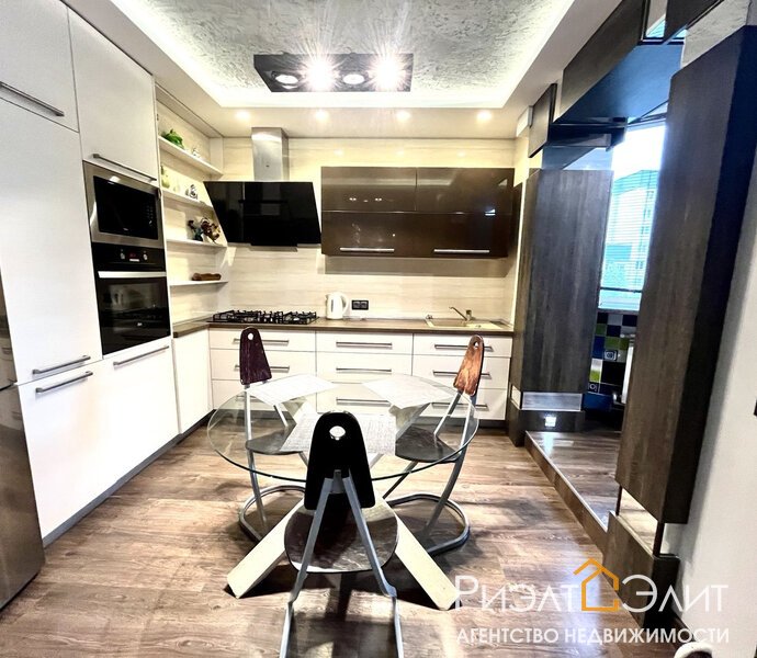 3-х комнатная квартира с дизайнерским ремонтом