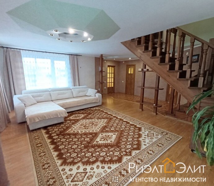 Продается уютный  дом в поселке Береговой