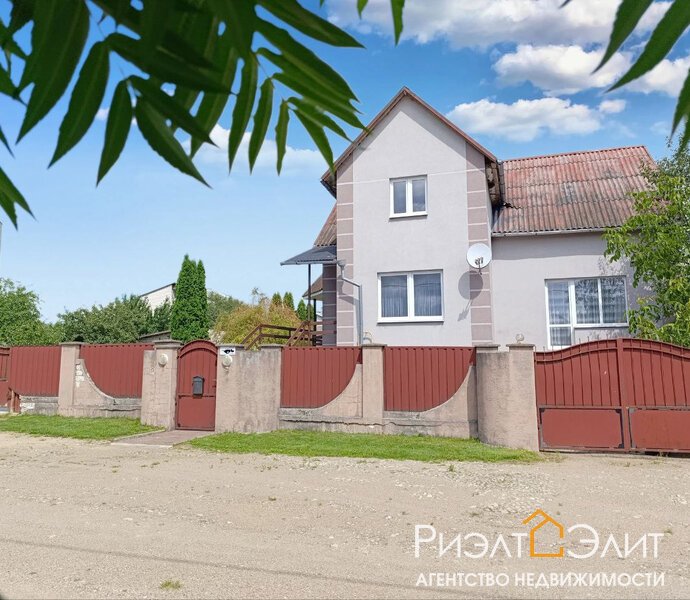 Продается уютный  дом в поселке Береговой