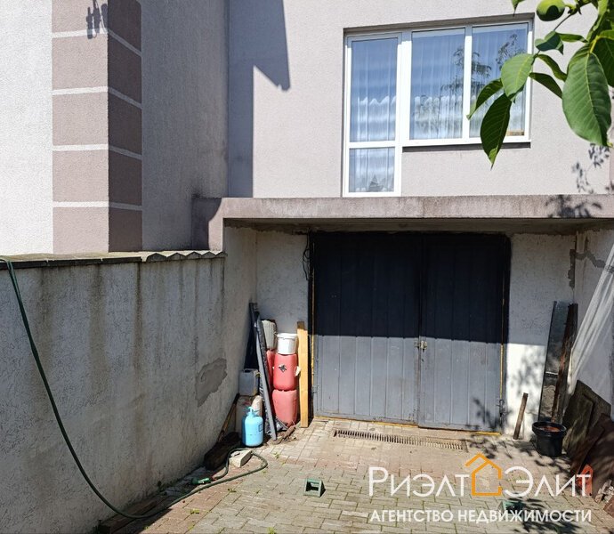 Продается уютный  дом в поселке Береговой