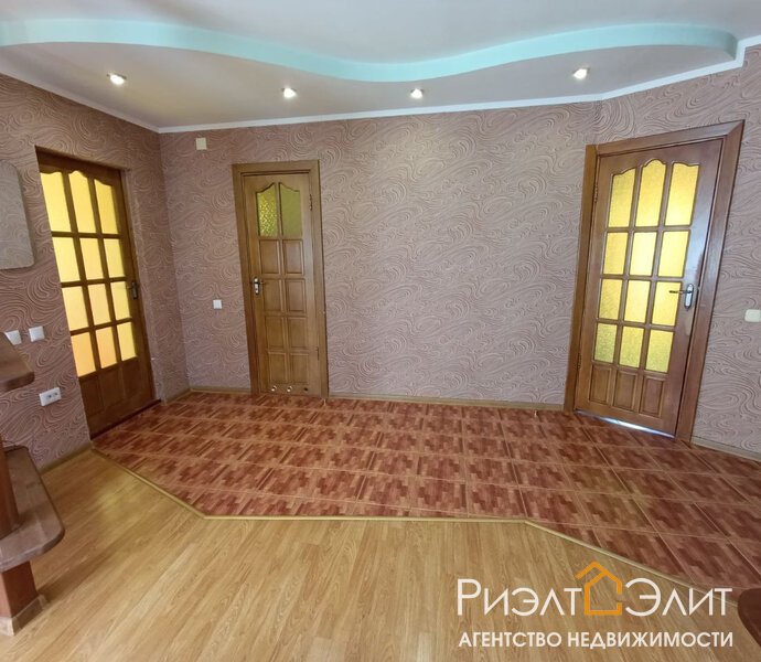 Продается уютный  дом в поселке Береговой