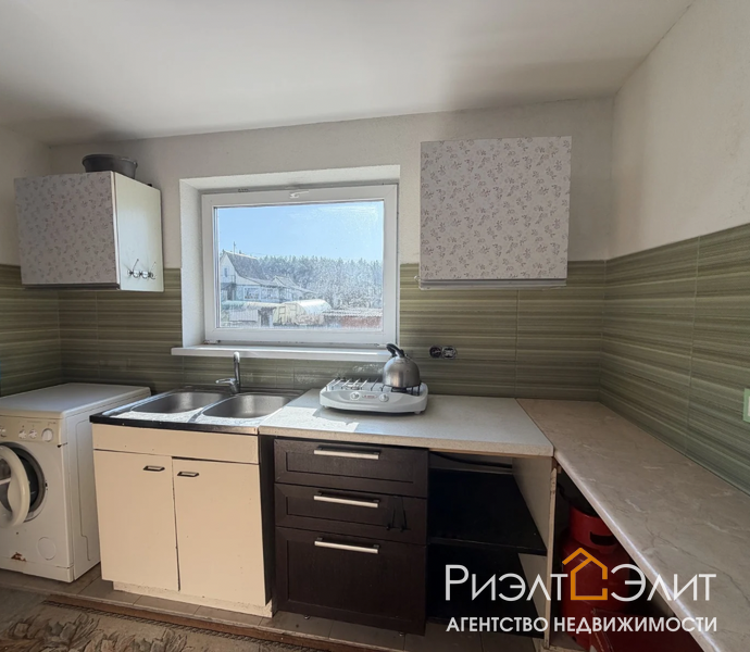 Дача с гаражом