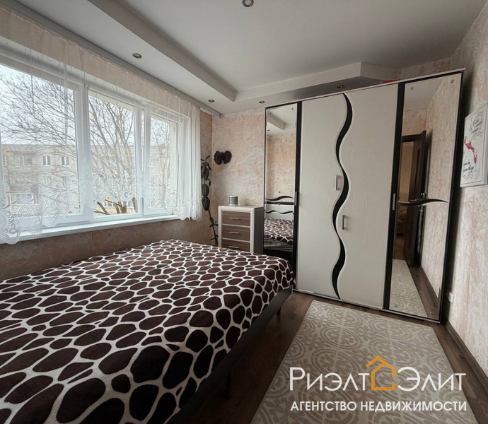 3-ех комнантная квартира на Домбровского