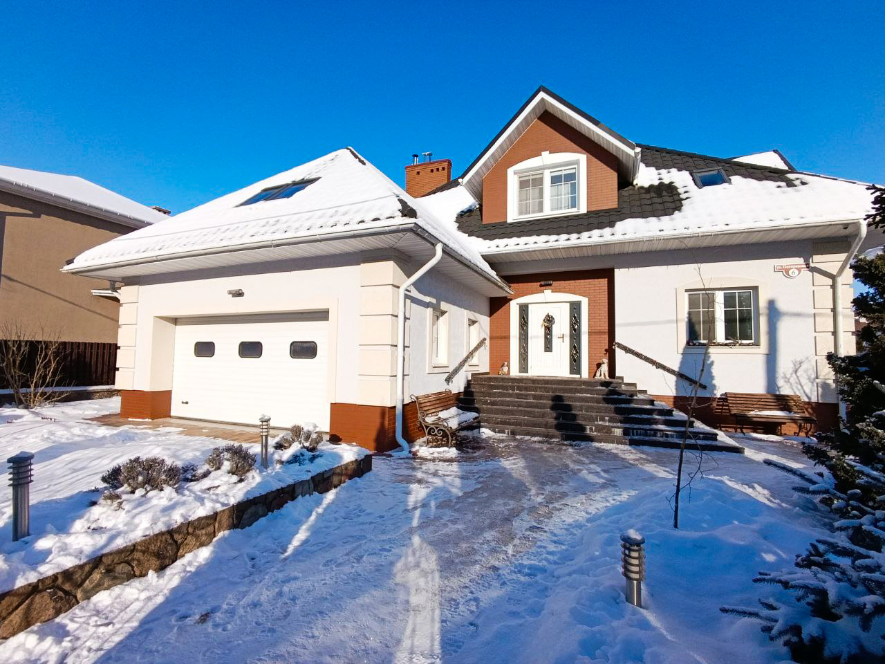 Дома и коттеджи