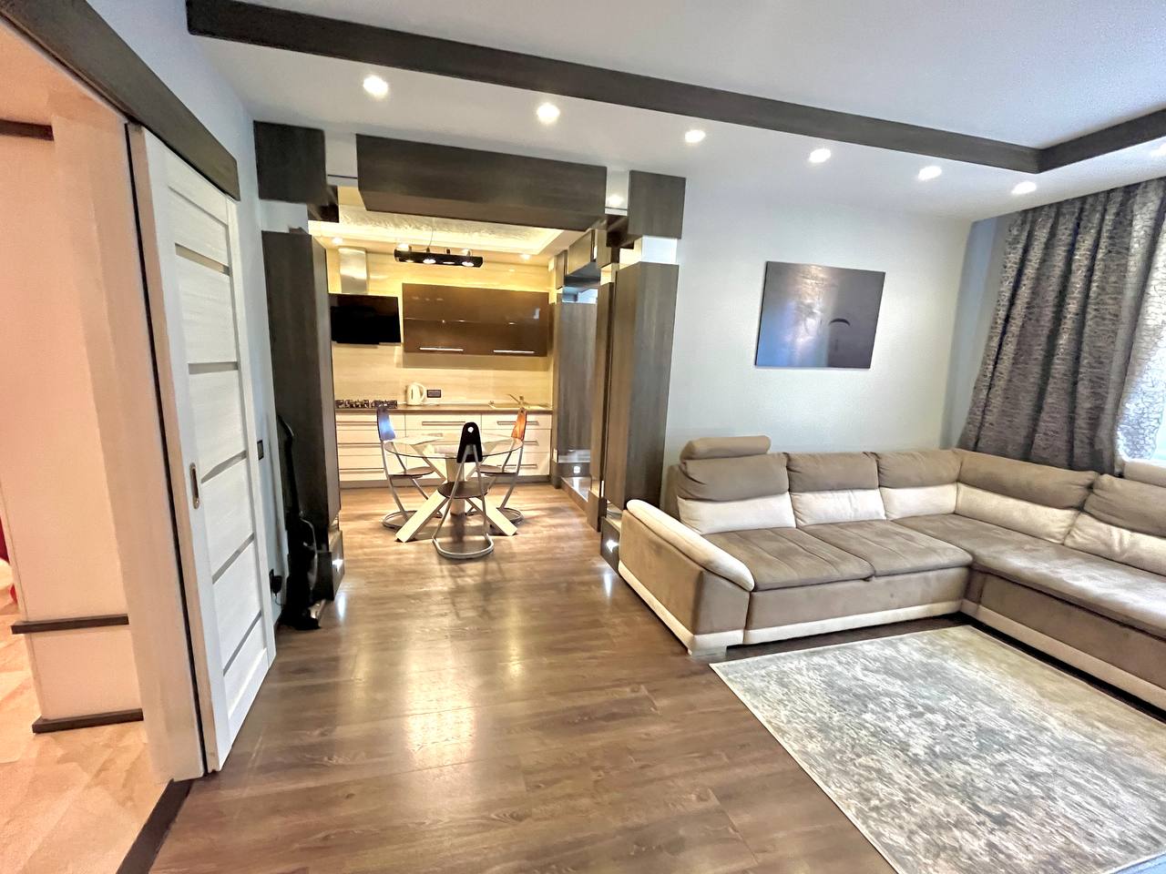 3-х комнатная квартира с дизайнерским ремонтом